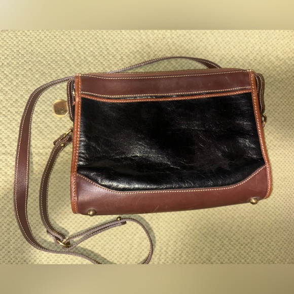 Vintage Brahmin crossbody - Picture 2 of 12